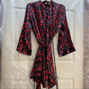Morgan Taylor Intimates Womens Robe Red Hearts Belted Satin Valentines Day  Sz S